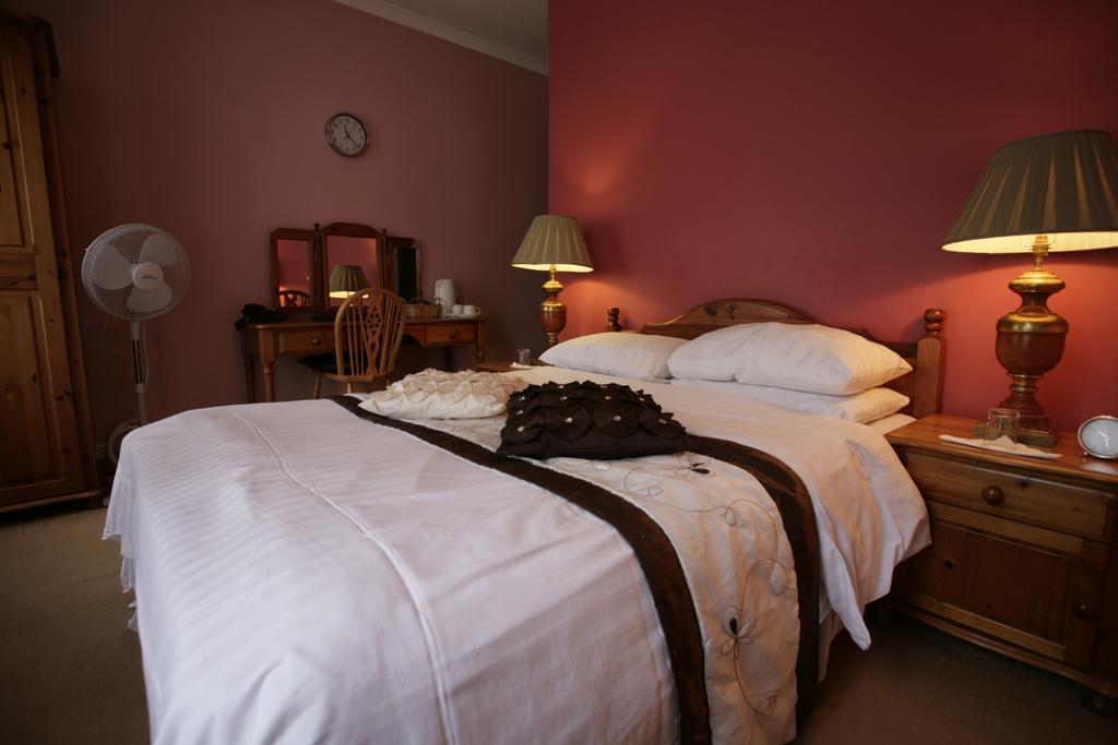The Imperial Hotel Stroud  Exterior foto