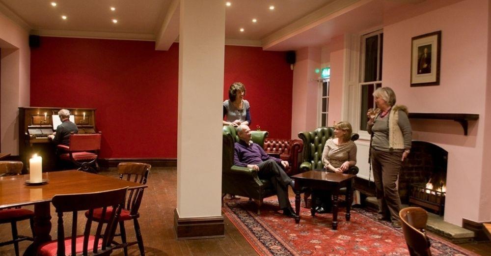 The Imperial Hotel Stroud  Exterior foto